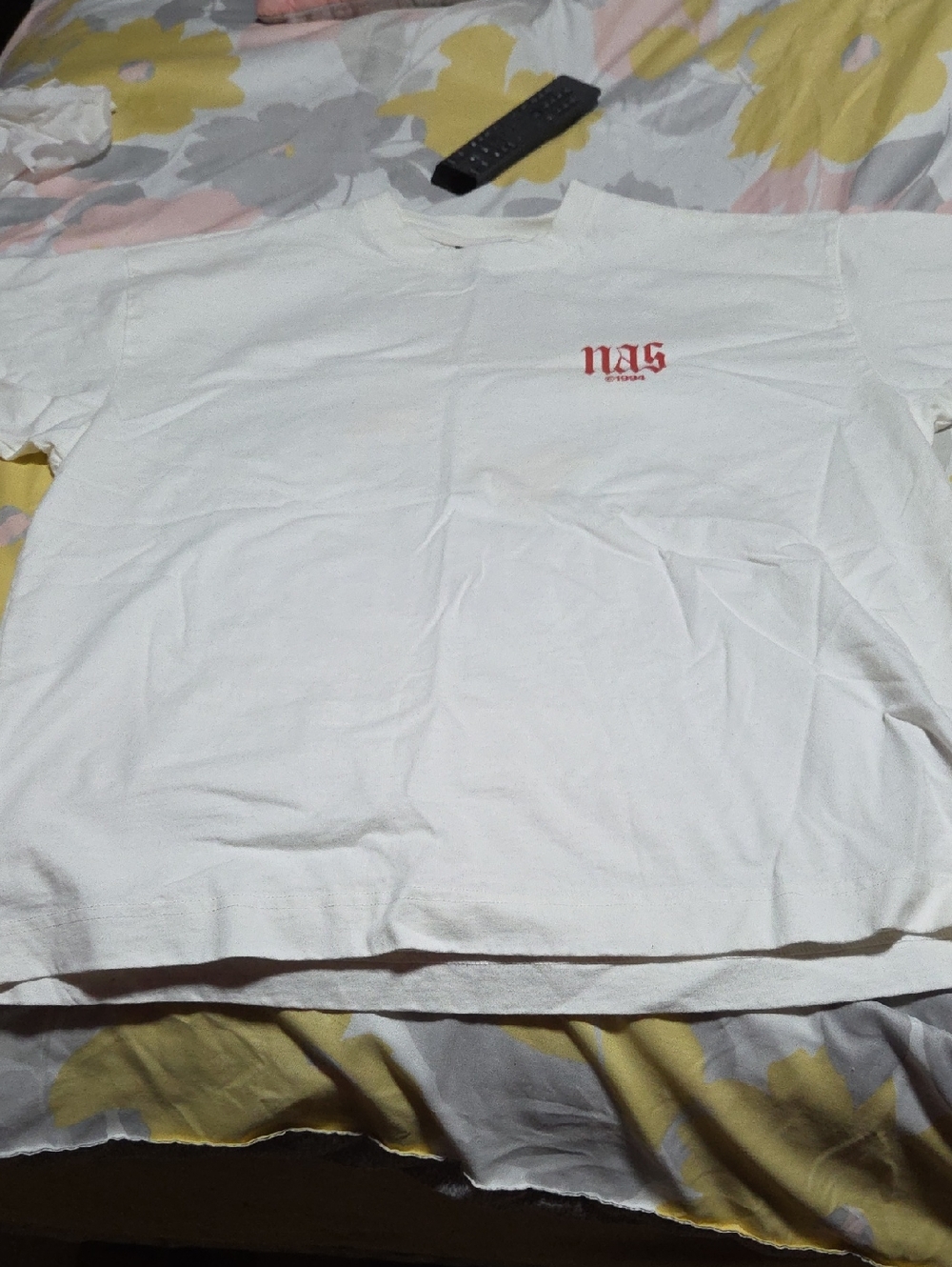 H&M White Crewneck T-Shirt with Small Black Neck Tag